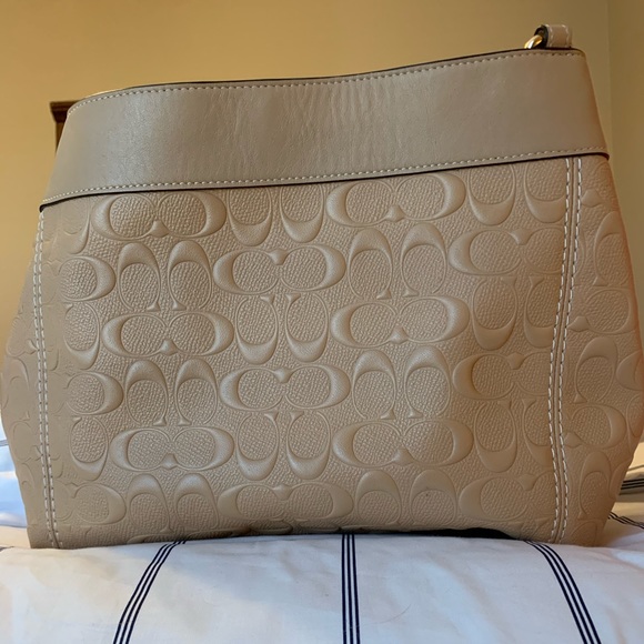 Coach Bag - Picture 4 of 5
